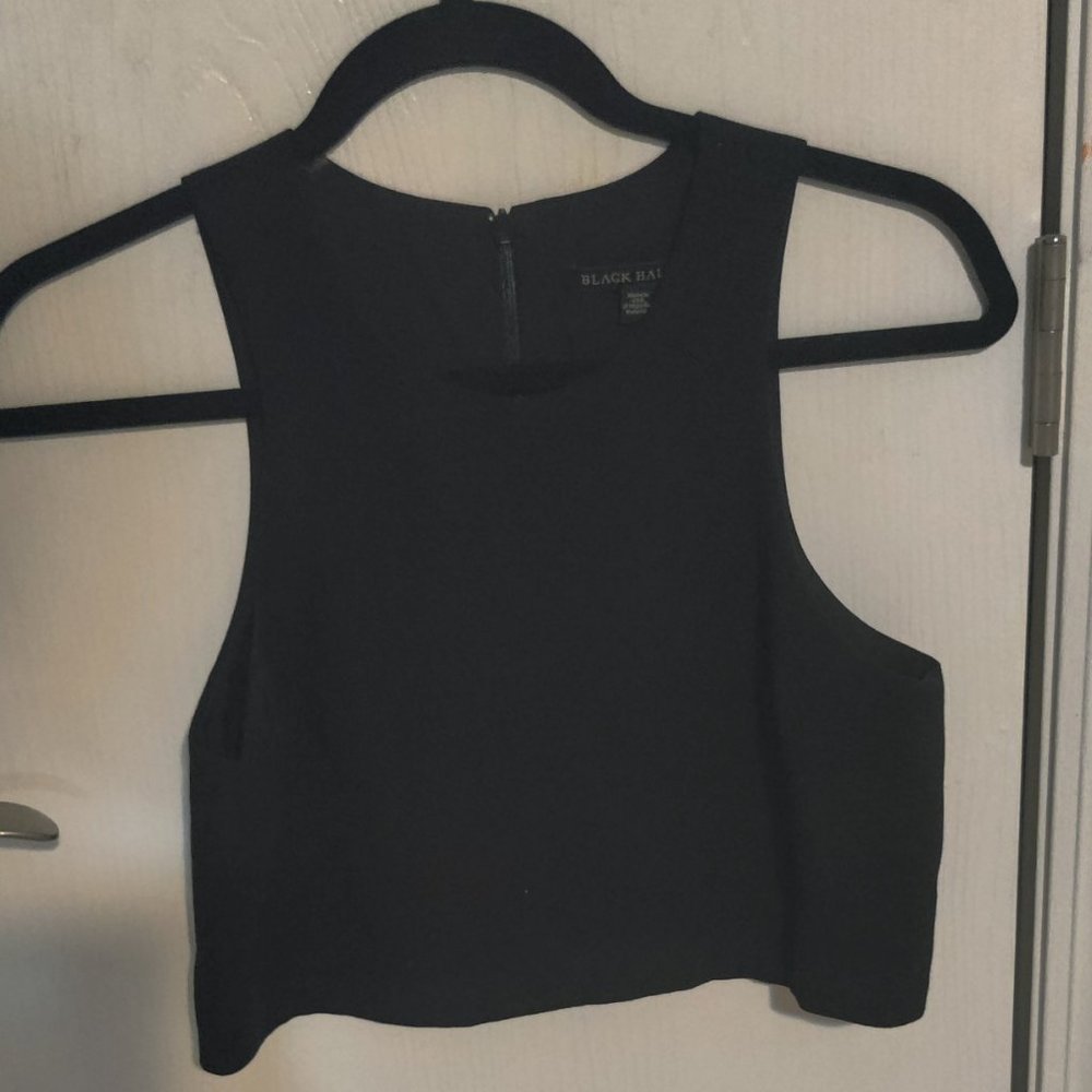 Cropped Black Sleeveless Blouse